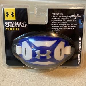 NWT Under Armour Armourfuse Chinstrap Youth